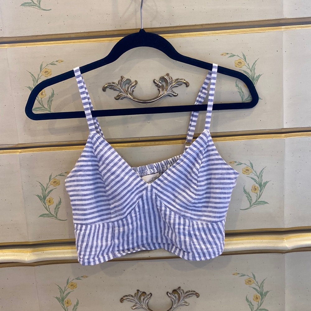 White and blue stripe crop top